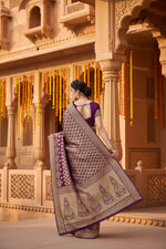 Load image into Gallery viewer, Women's Jacquard Silk Kanjivaram Jacquard Silk Saree With Blouse (Jamli, 5-6 Mtrs)