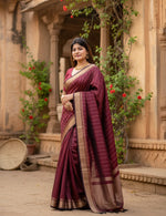 Load image into Gallery viewer, Women's Maroon Silk Printed Saree With Unstitched Blouse -5.5Mtr Kashvii