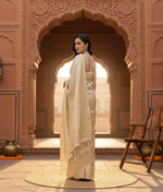 Load image into Gallery viewer, Women's Silk Printed Saree With Unstitched Blouse 5.5Mtr (Gold) Kashvii