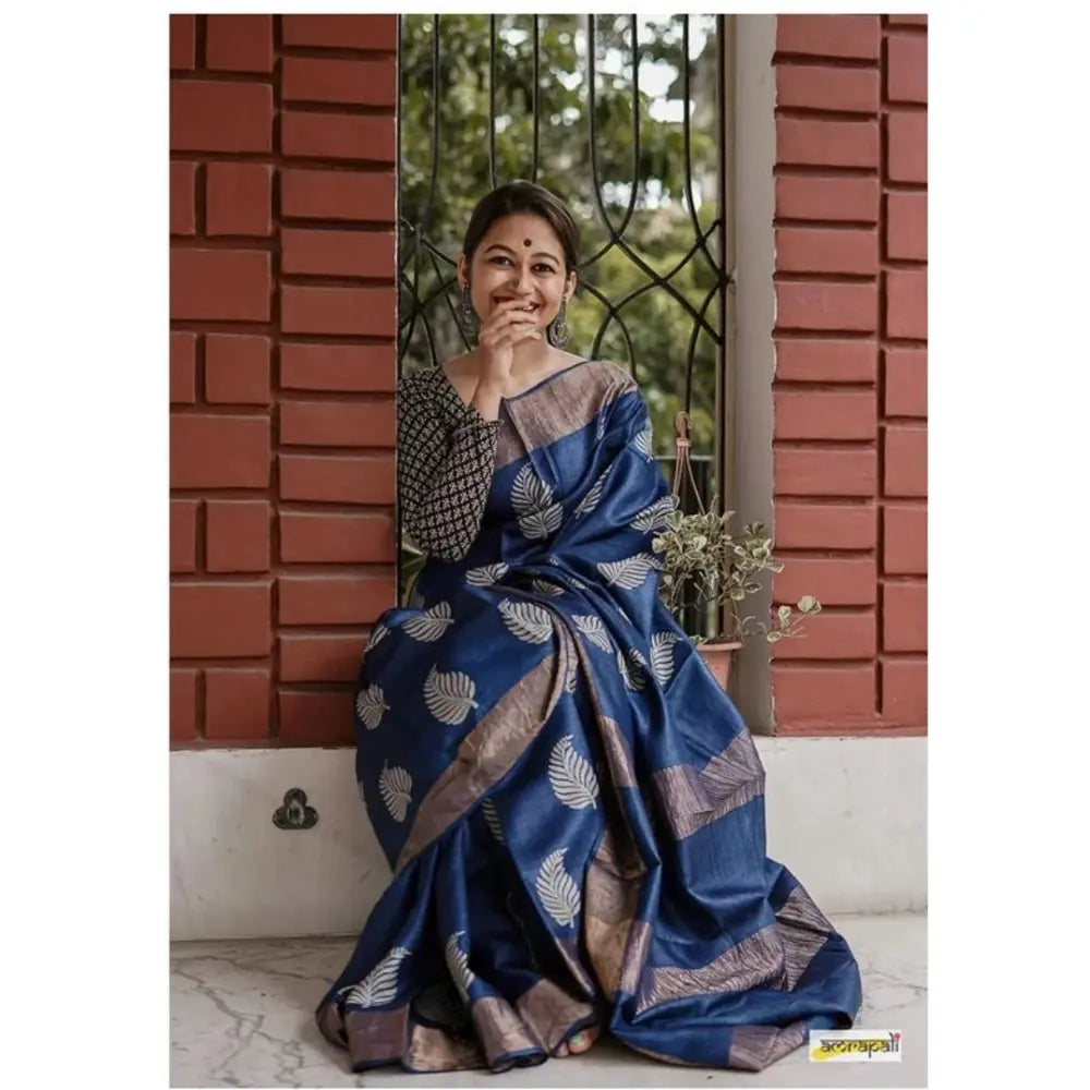 Women's navy blue silk printed saree with unstitched blouse 5