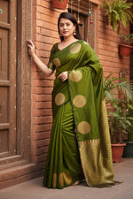 Load image into Gallery viewer, Women's Silk Printed Saree With Unstitched Blouse 5.5Mtr (Green)