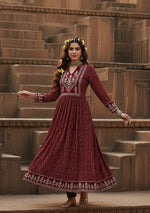 Load image into Gallery viewer, Casual Rayon Maroon Kurti Kashvii