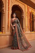 Load image into Gallery viewer, Women's Linen Printed Saree With Unstitched Blouse 5.5Mtr (Green)