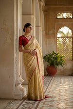 Load image into Gallery viewer, Women's Silk Blend Ethnic Ikat Pattern Saree With Unstitched Blouse 5.5Mtr (Cream)