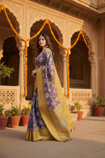 Load image into Gallery viewer, Women's Cotton Silk Floral Printed Saree With Unstitched Blouse 5.5Mtr (Purple)