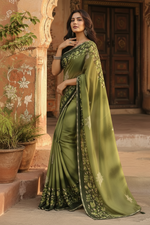 Load image into Gallery viewer, Georgette Floral Printed Saree With Unstitched Blouse(Green)