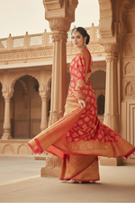 Load image into Gallery viewer, Women's Banarasi silk Saree with Blouse (Red, 5-6mtr) Kashvii
