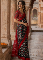 Load image into Gallery viewer, Pure Mulmul Cotton Printed Saree With Unstitched Blouse(Black)
