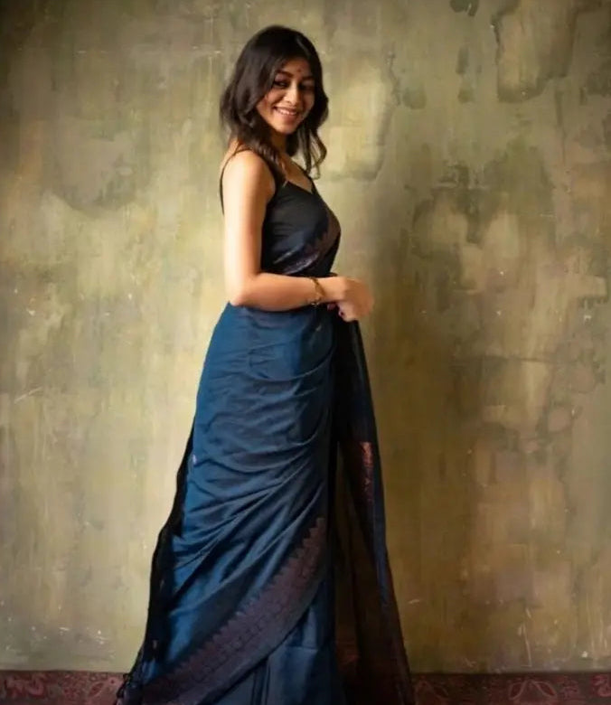 Women's Navy Blue Silk Printed Saree With Unstitched Blouse -5.5Mtr Kashvii