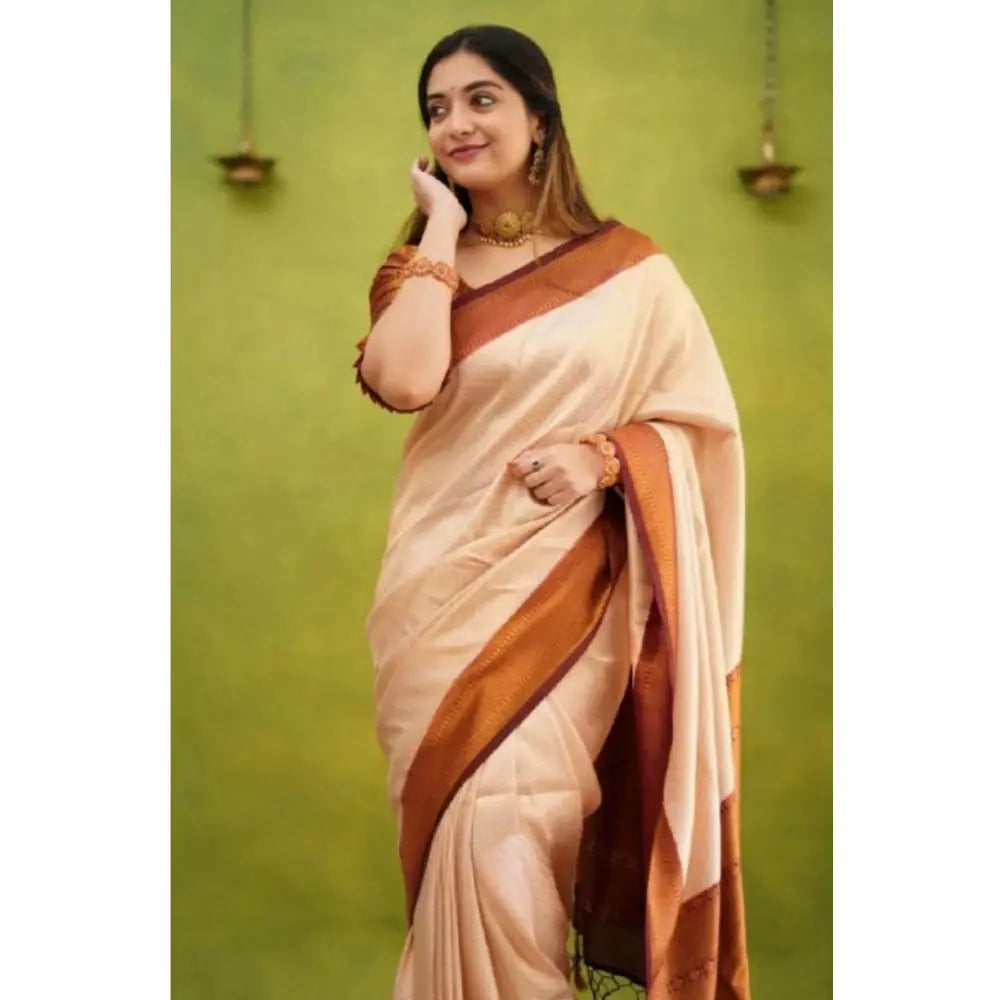 Women's Cream Color Silk Printed Saree With Unstitched Blouse -5.5Mtr Kashvii