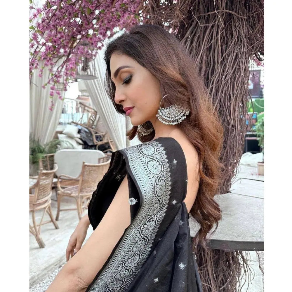 Women's Black Silk Printed Saree With Unstitched Blouse -5.5Mtr Kashvii