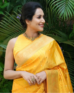 Load image into Gallery viewer, Women's Yellow Silk Printed Saree With Unstitched Blouse -5.5Mtr Kashvii
