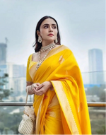 Load image into Gallery viewer, Women's Yellow Silk Printed Saree With Unstitched Blouse -5.5Mtr Kashvii
