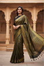 Load image into Gallery viewer, Women's Silk Printed Saree With Unstitched Blouse 5.5Mtr (Black) Kashvii

