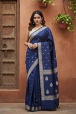 Load image into Gallery viewer, Women's Cotton  Printed Saree With Unstitched Blouse 5.5Mtr (Navy Blue) Kashvii
