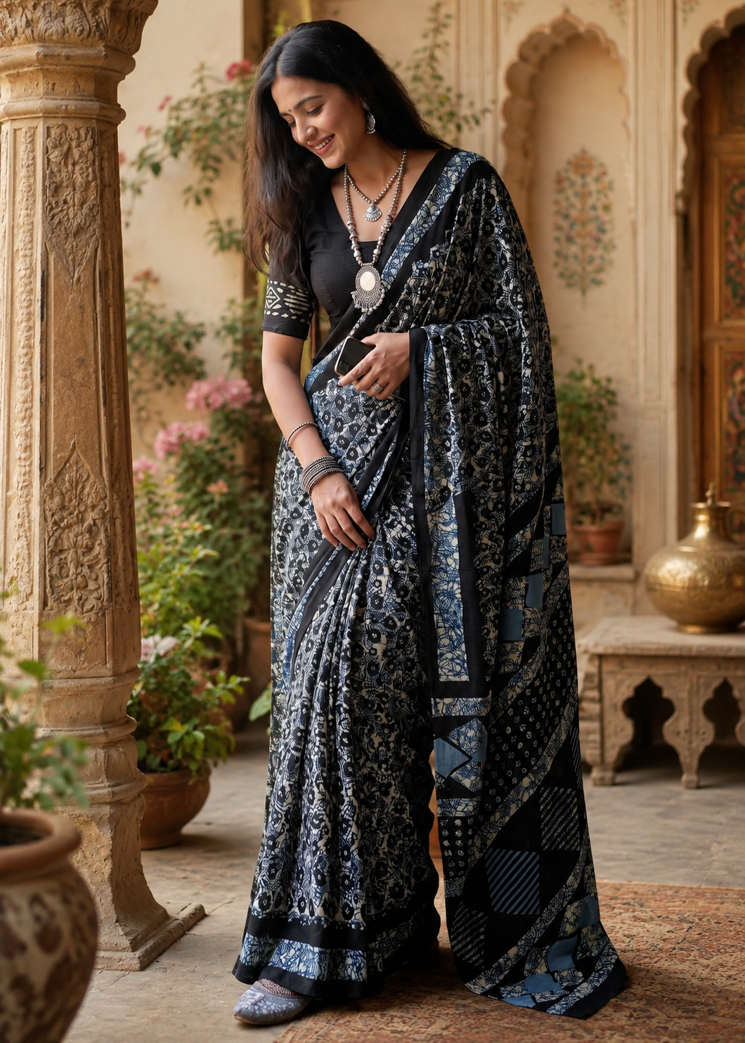 Mulmul Cotton Batik Print Saree With Unstitched Blouse(Blue)
