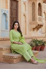 Load image into Gallery viewer, Cotton Blend Parrot Printed Kurti Kashvii
