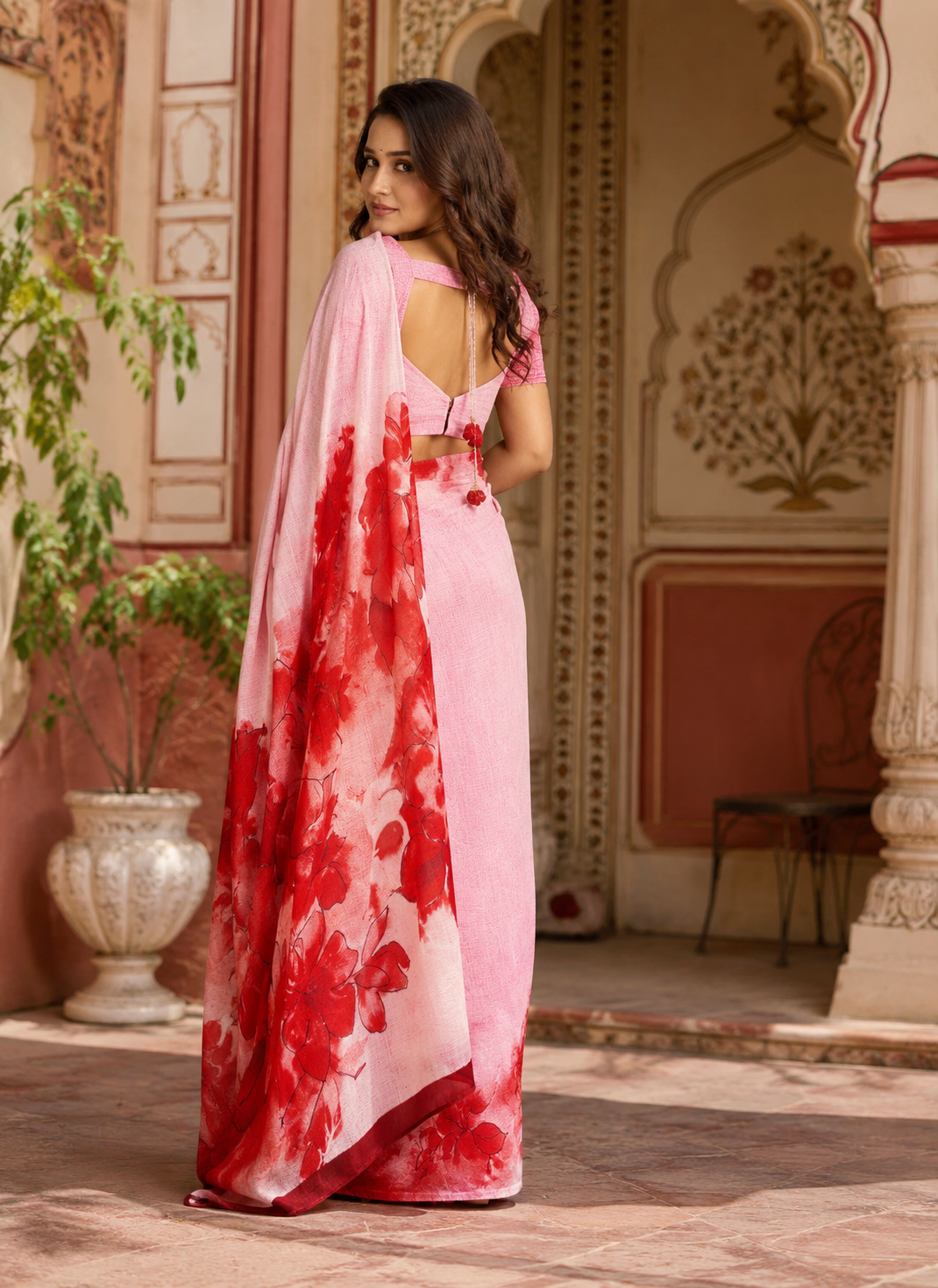 Crepe Silk Digital Print Saree With Unstitched Blouse(Pink)