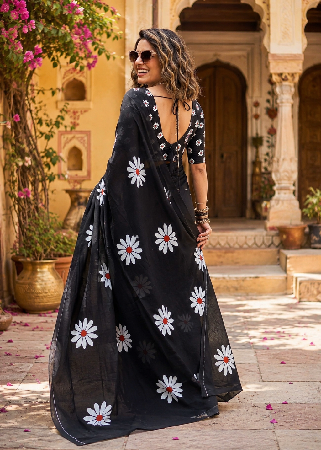 Mulmul Cotton Floral Printed Saree With Unstitched Blouse(Black)
