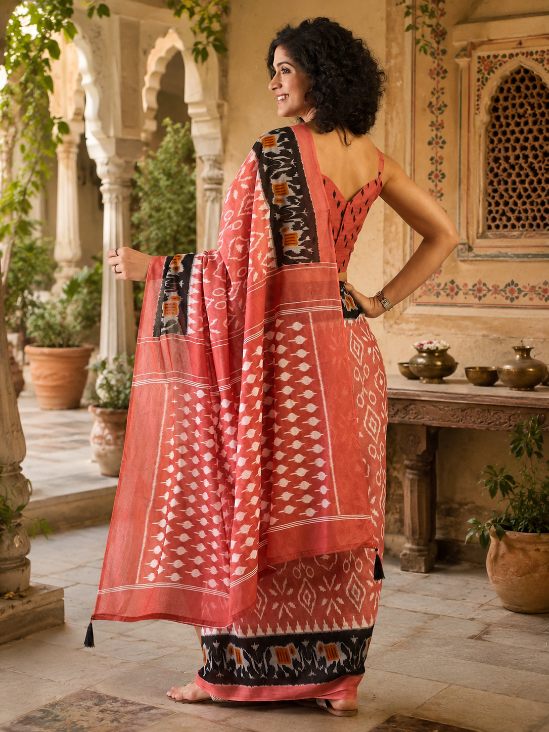 Mulmul Cotton Printed Pocket Saree With Unstitched Blouse(Peach)