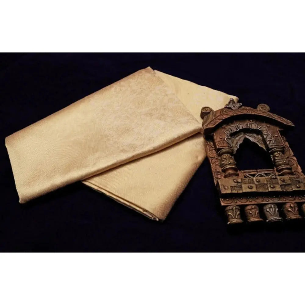 Women's Litchi silk Printed Saree With Unstitched Blouse (Gold) Kashvii