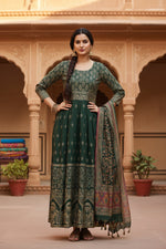 Load image into Gallery viewer, Casual Rayon Green Anarkali Kurti Kashvii
