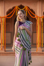 Load image into Gallery viewer, Women's Linen Printed Saree With Unstitched Blouse 5.5Mtr (Pink)
