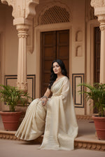 Load image into Gallery viewer, Women's Cotton Printed Saree With Unstitched Blouse 5.5Mtr (Cream)
