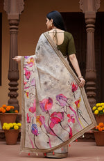 Load image into Gallery viewer, Women's Georgette Floral Printed Saree With Unstitched Blouse 5.5Mtr (Beige)
