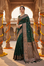 Load image into Gallery viewer, Women's Jacquard Woven Saree With Unstitched Blouse 5.5Mtr (Green)

