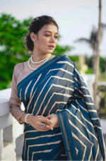 Load image into Gallery viewer, Women's Faux_Tussar_Silk Geometric_Print Saree With Unstitched Blouse 5.5Mtr (Blue)
