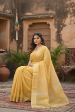 Load image into Gallery viewer, Women's Silk Blend Checked Saree With Unstitched Blouse 5.5Mtr (Yellow)
