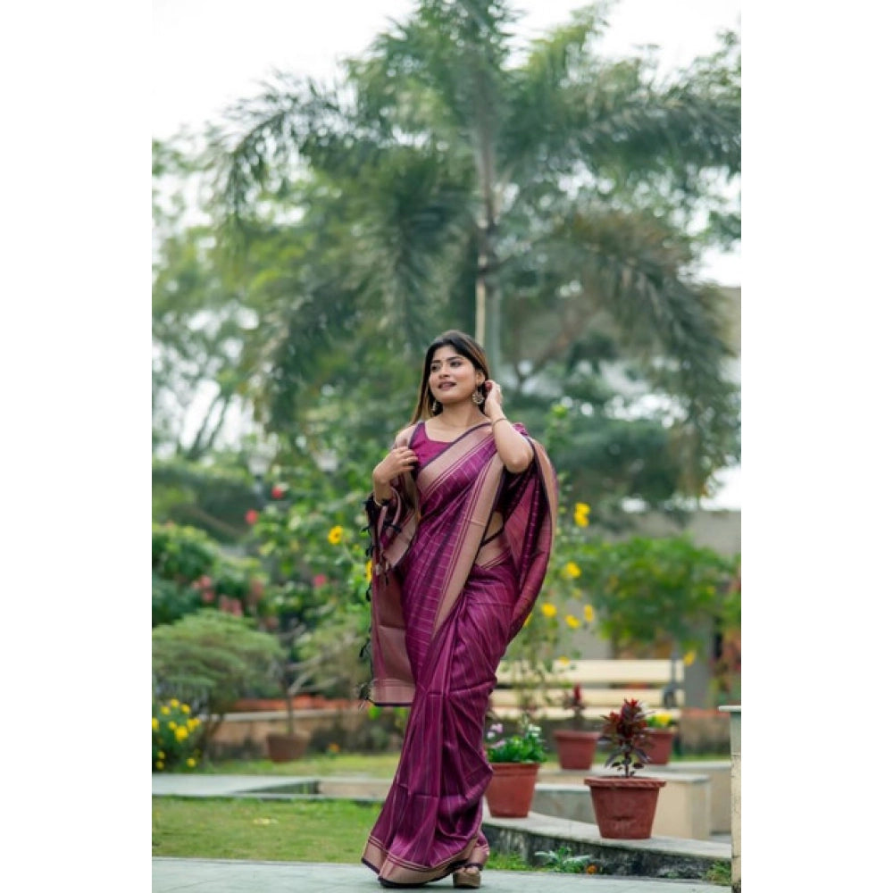 Women's Faux Banarasi Lining Pattern Saree With Unstitched Blouse 5.5Mtr (Magenta)