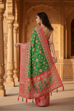 Load image into Gallery viewer, Women's Cotton Silk Printed Saree With Unstitched Blouse 5.5Mtr (Green)
