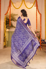 Load image into Gallery viewer, Women's Cotton Silk Floral Printed Saree With Unstitched Blouse 5.5Mtr (Royal Blue)
