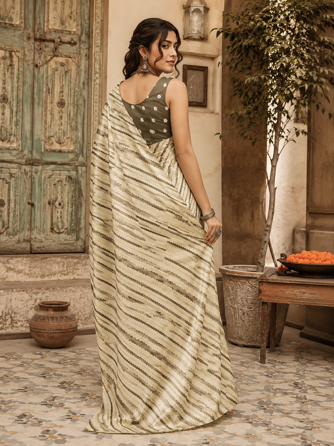 Modern Satin Silk Printed Saree With Unstitched Blouse(Green)