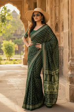 Load image into Gallery viewer, Pure Soft Mulmul Cotton Printed Saree With Unstitched Blouse(Green)
