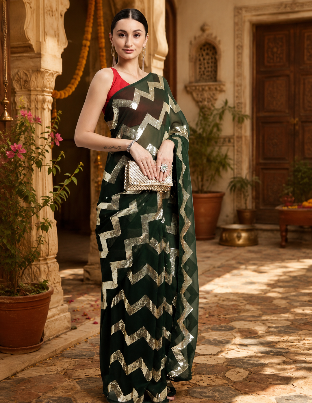 Georgette Zig Zag Printed Saree With Unstitched Blouse(Black)