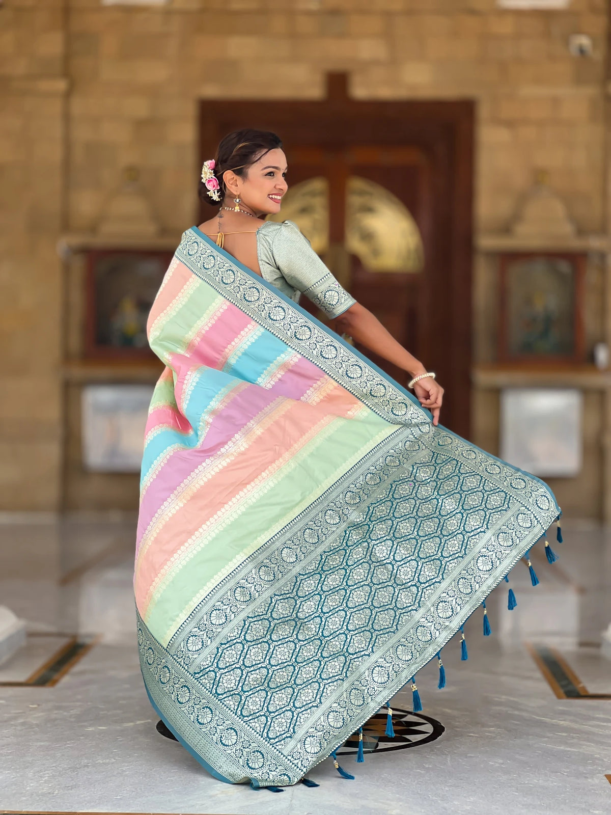 Soft Banarasi Silk Designer Saree With Unstitched Blouse(Blue)