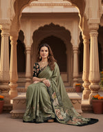 Load image into Gallery viewer, Crepe Silk Digital Printed Sarees With Unstitched Bouse(Cream)
