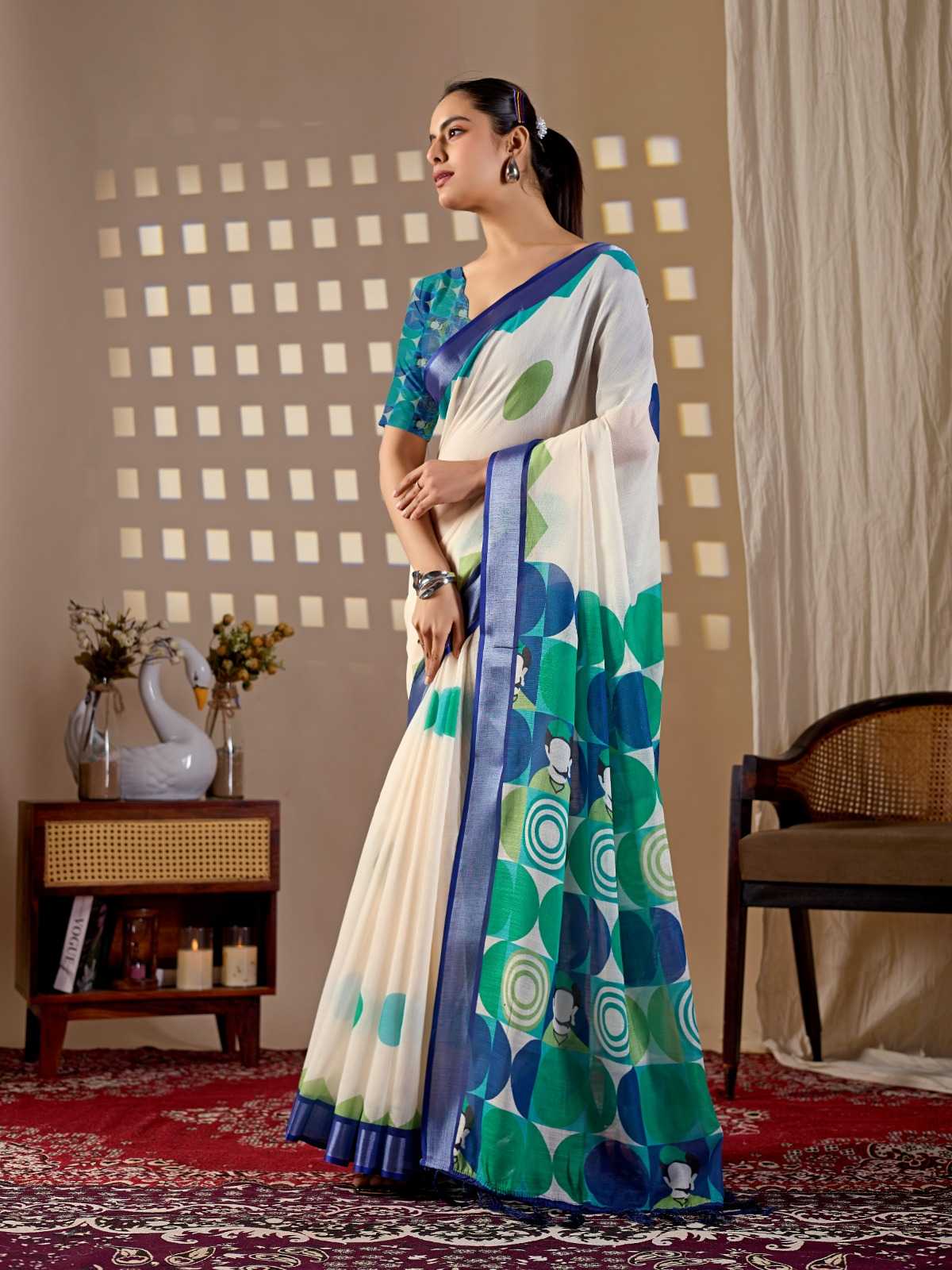 Cotton printed saree with unstitched  blouse(white)