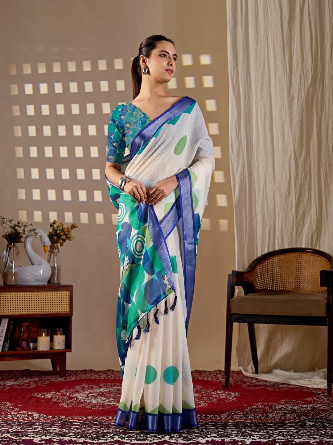 Cotton Printed Saree With Unstitched  Blouse(White)