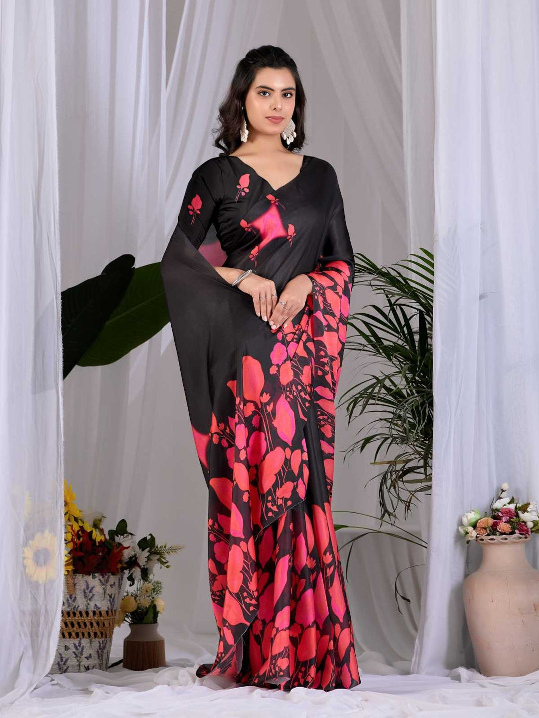 Elegant Soft Satin Georgette Saree With Unstitched Blouse(Red&Black)