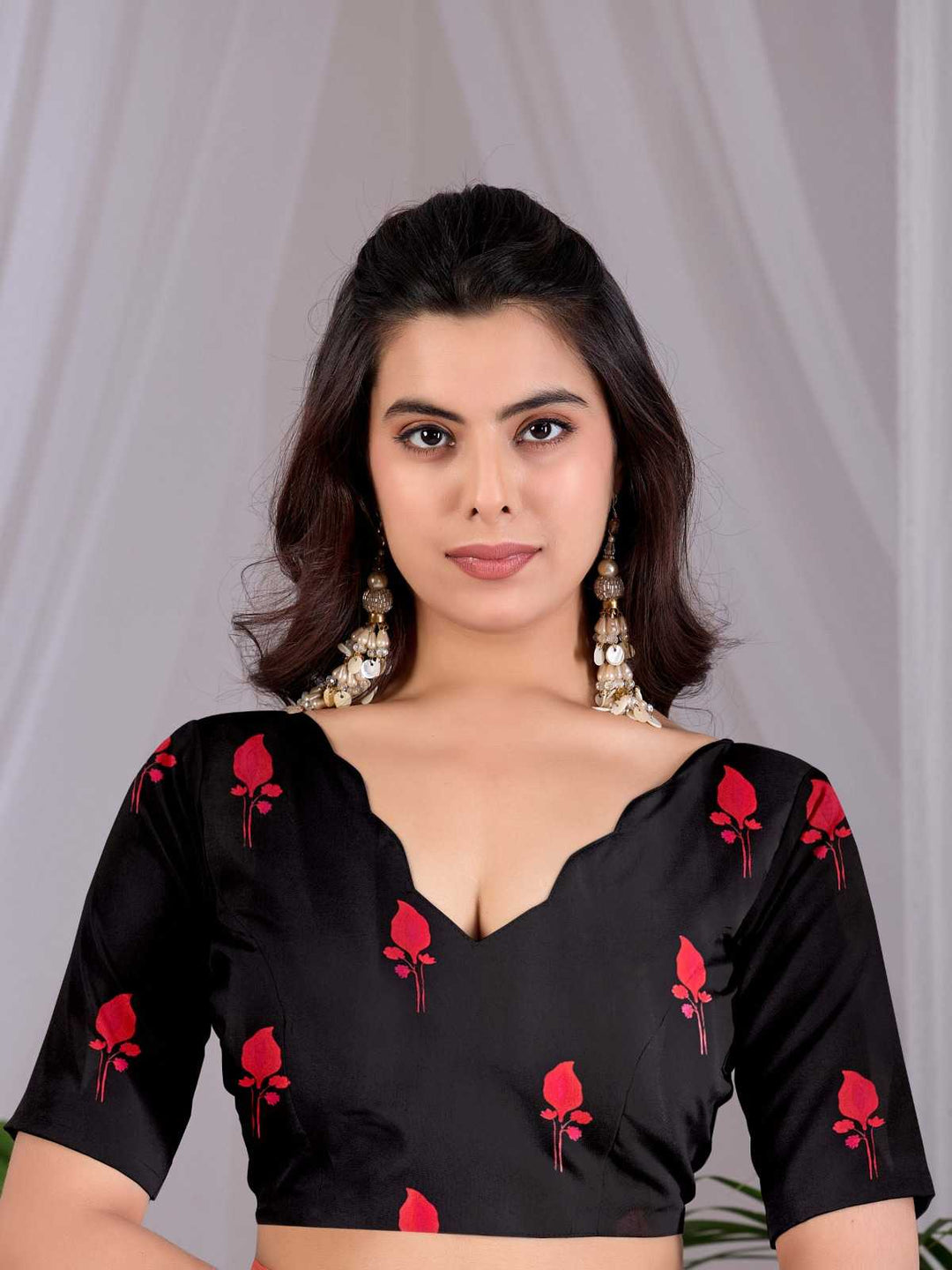 Elegant Soft Satin Georgette Saree With Unstitched Blouse(Red&Black)
